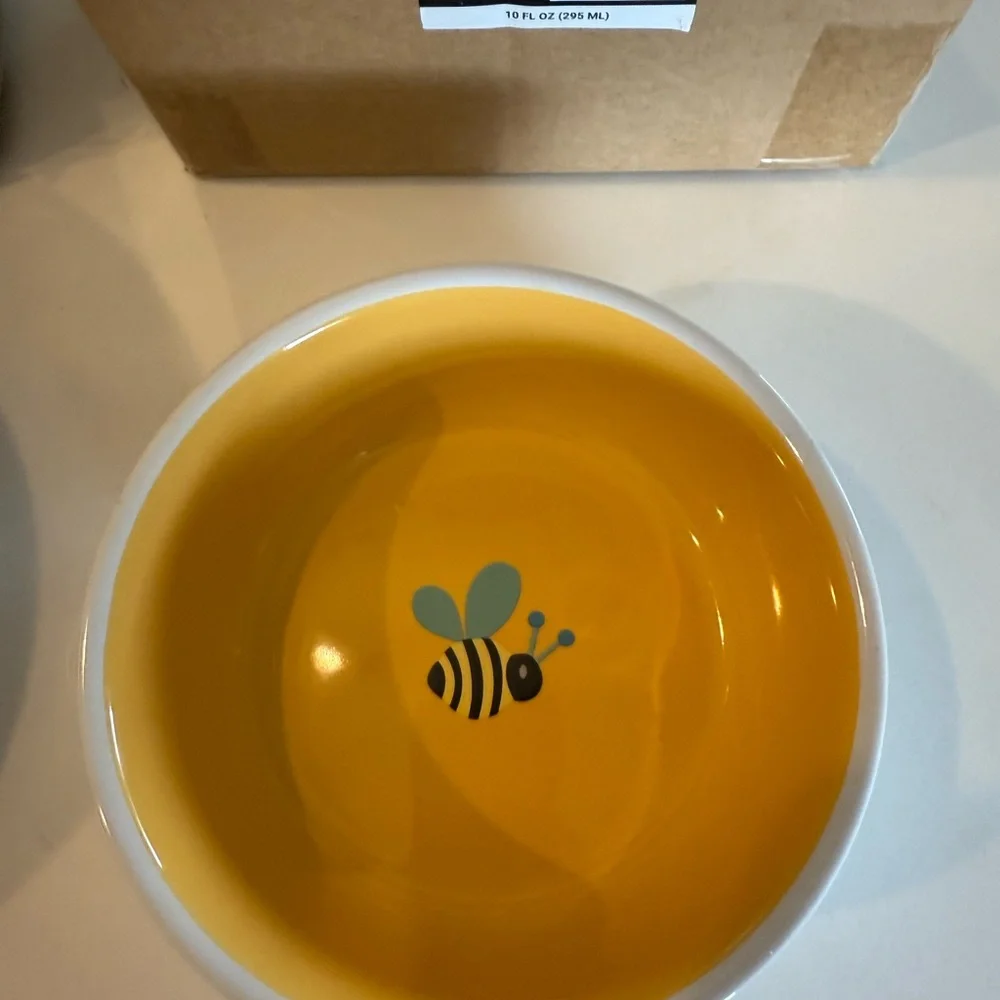 Winnie the Pooh Themed Bowl - Gold and White